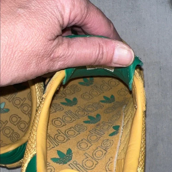 Adidas Samba OG Sneakers Size 9 Yellow Green Excellent Condition - Picture 12 of 14